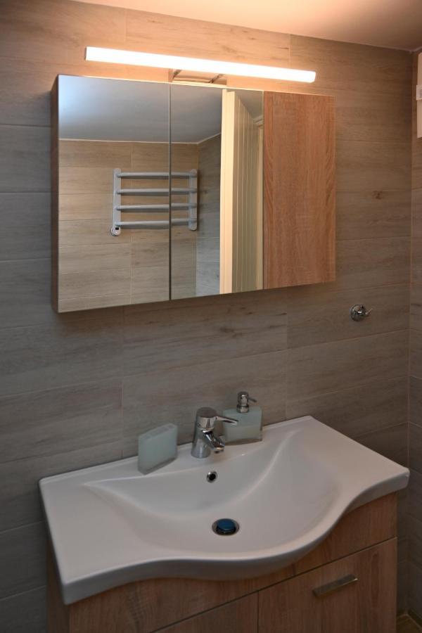 Tinos Deluxe Home Bagian luar foto