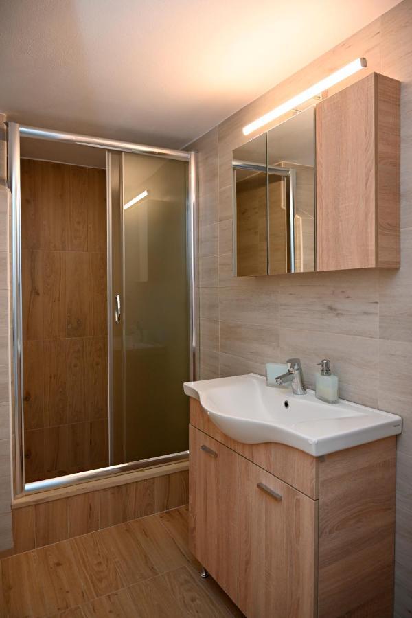 Tinos Deluxe Home Bagian luar foto