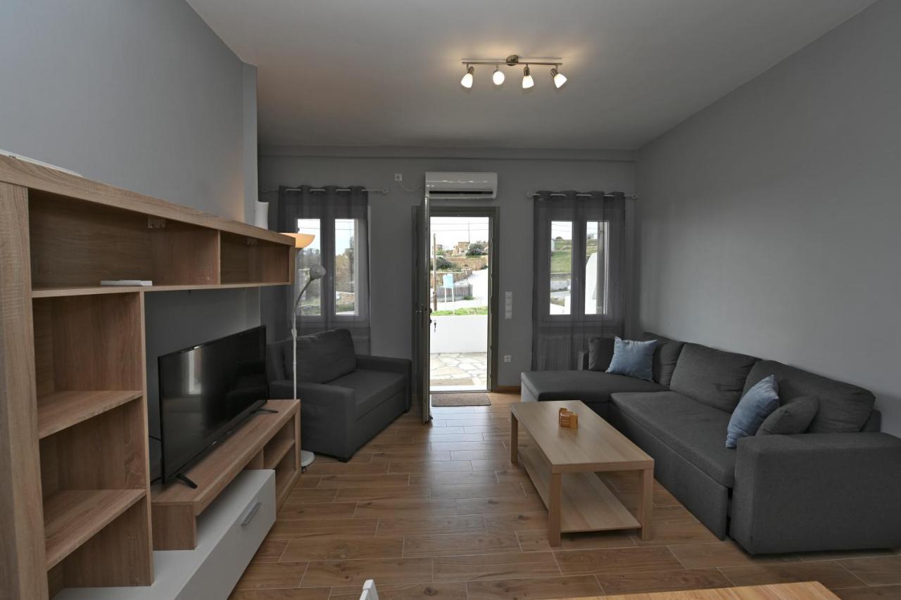 Tinos Deluxe Home Bagian luar foto
